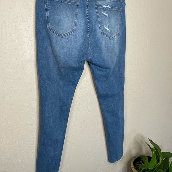 (CRYSTAL ROCK) jeans - Picture 7 of 7